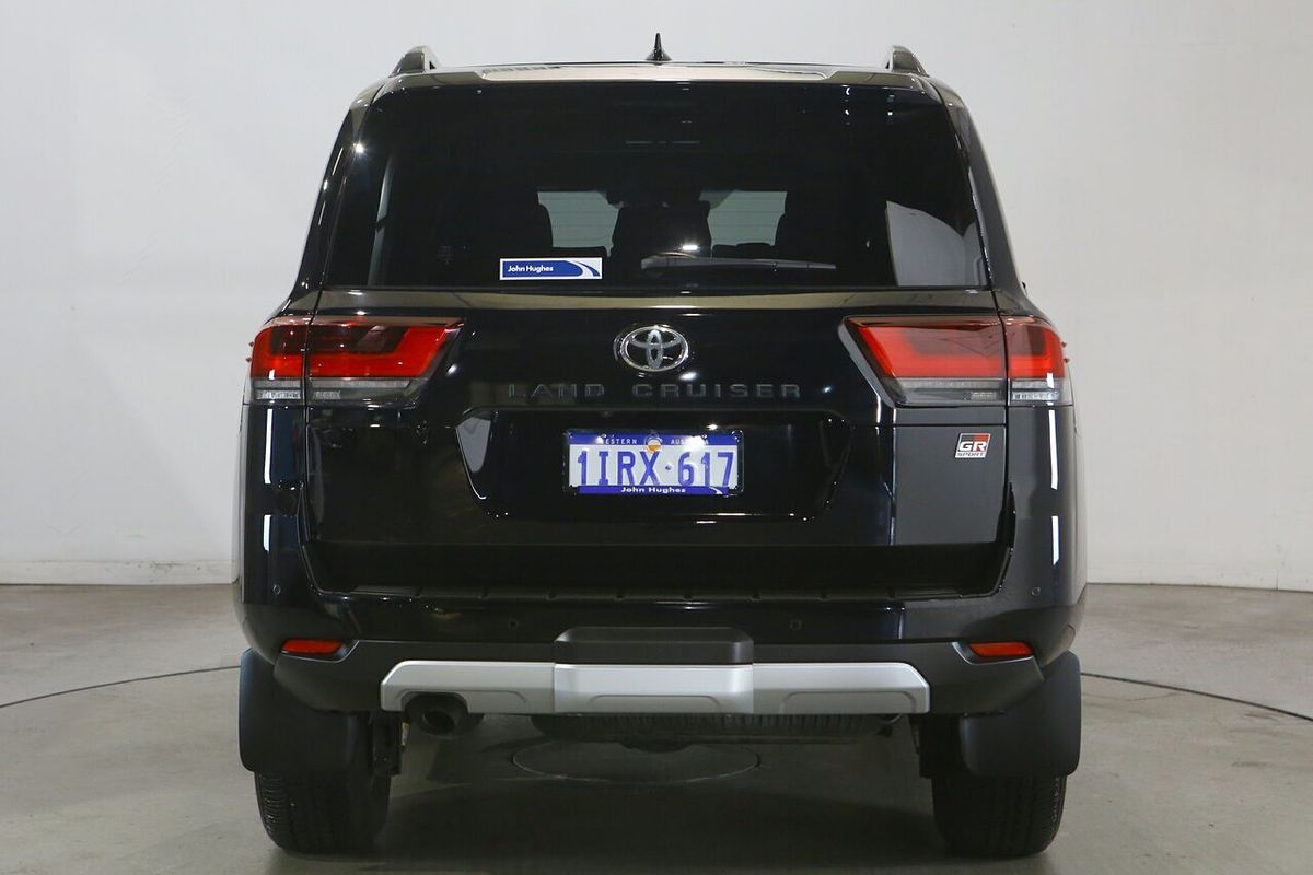 2024 Toyota Landcruiser GR Sport FJA300R