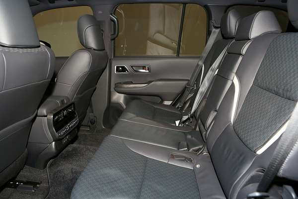 2024 Toyota Landcruiser GR Sport FJA300R