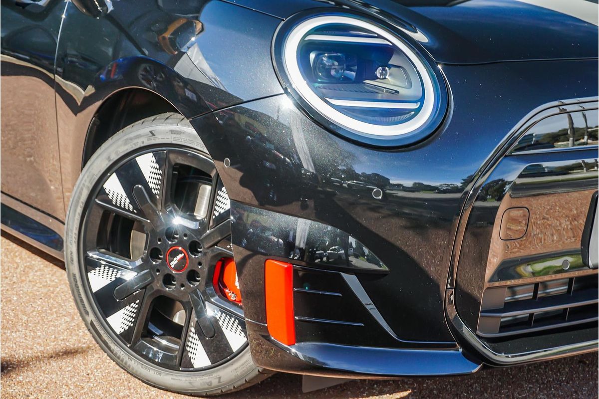 2025 MINI Cooper JCW E Favoured J01
