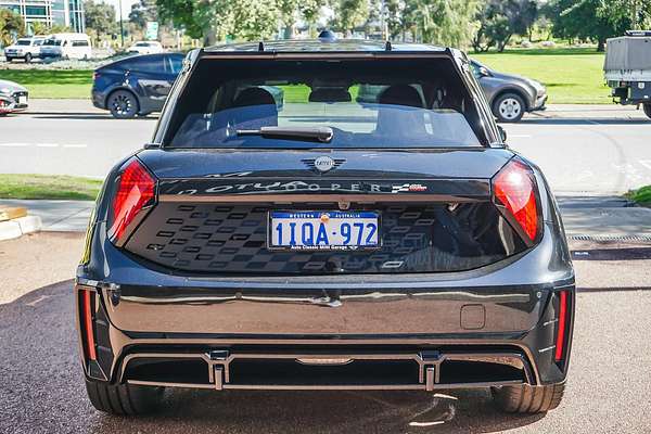 2025 MINI Cooper JCW E Favoured J01