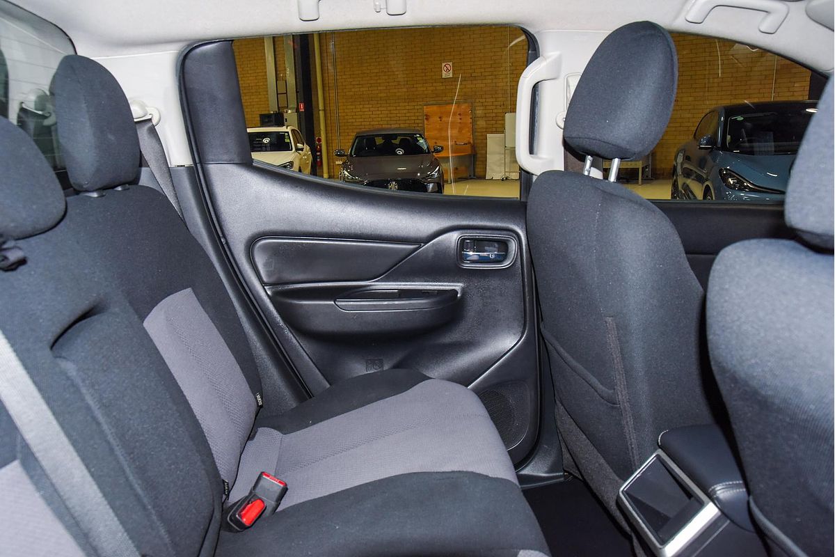2018 Mitsubishi Triton GLX+ MR 4X4