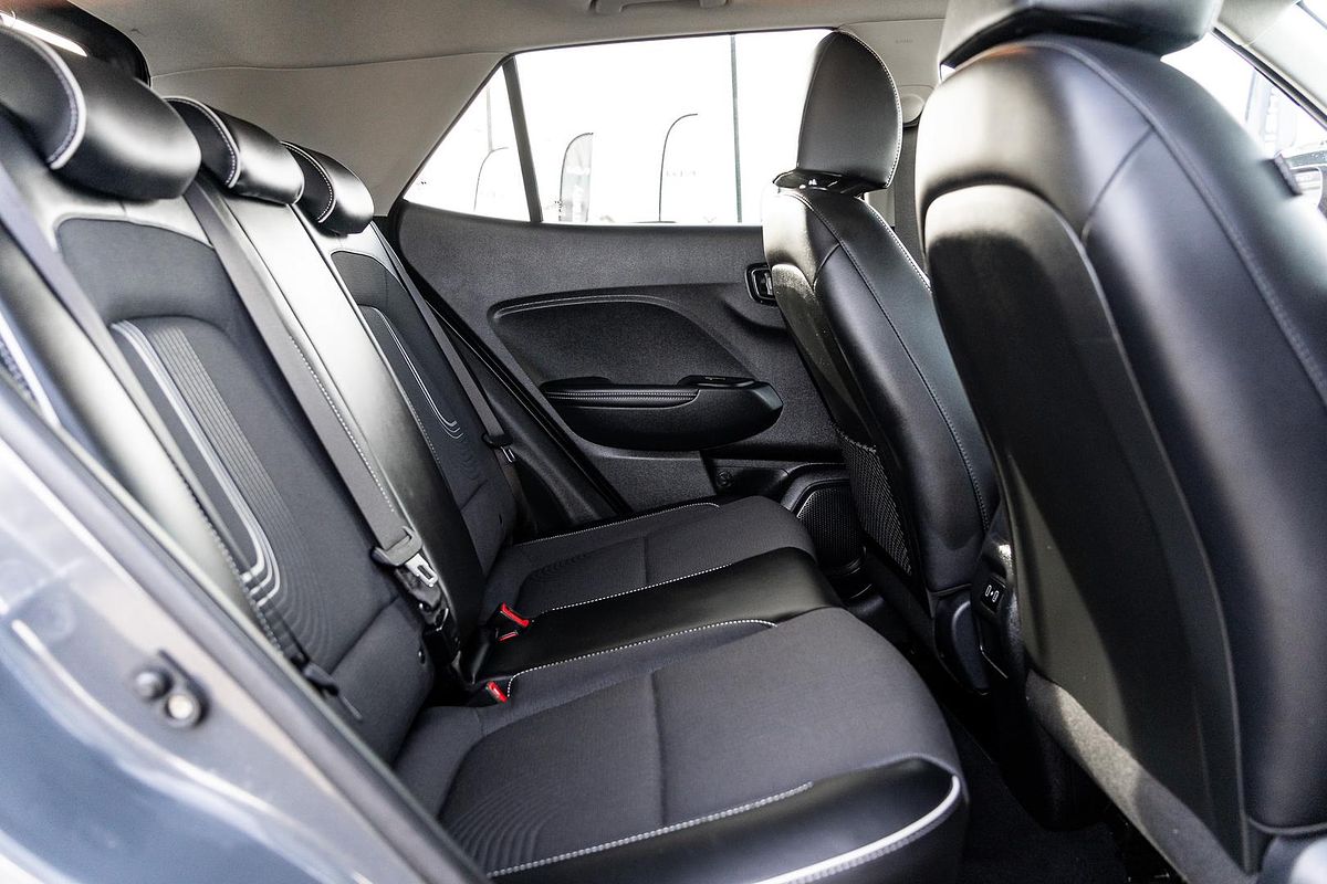 2023 Hyundai Venue Elite QX.V5