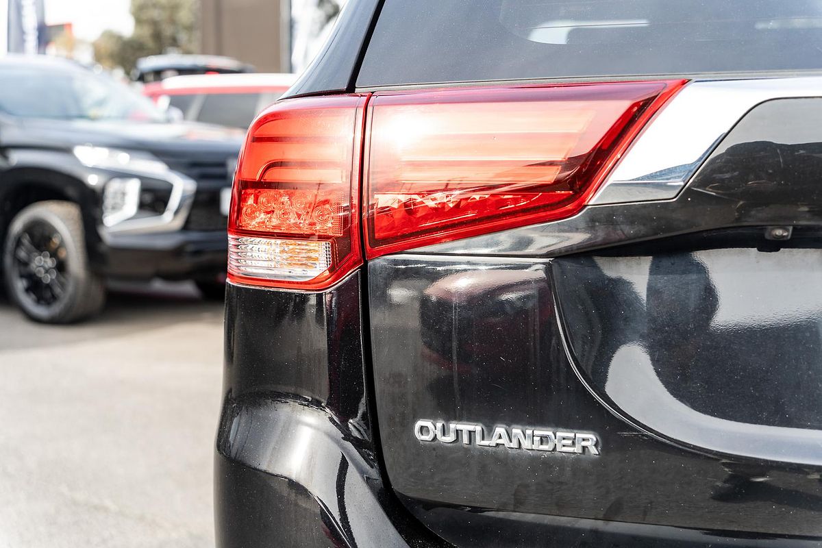 2020 Mitsubishi Outlander LS ZL