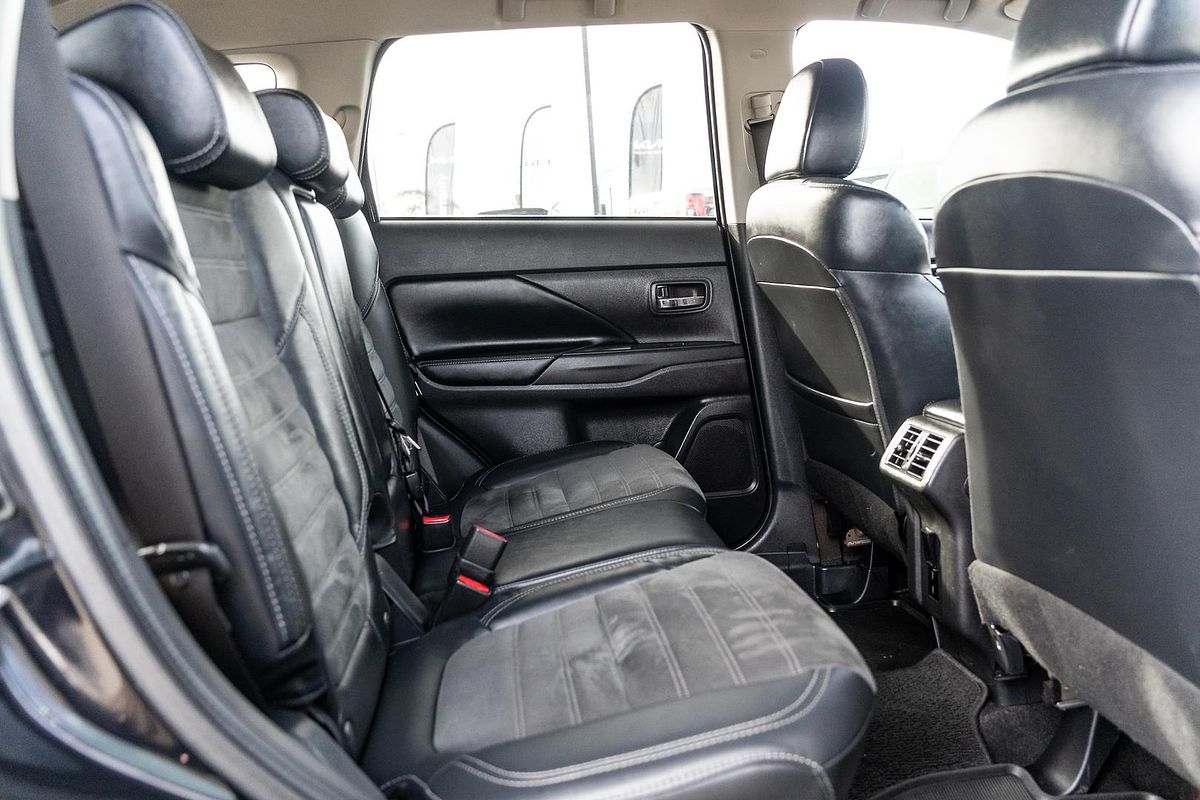 2020 Mitsubishi Outlander LS ZL