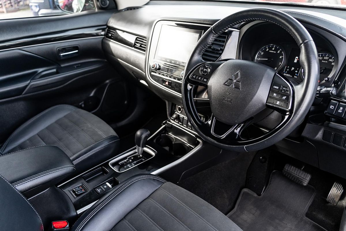 2020 Mitsubishi Outlander LS ZL