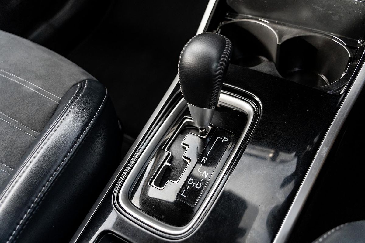 2020 Mitsubishi Outlander LS ZL
