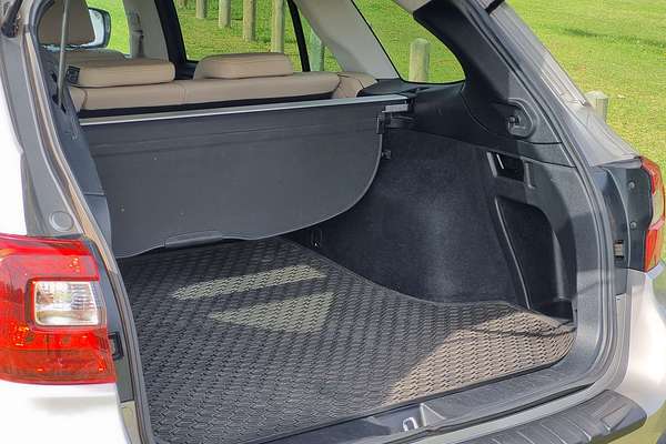 2017 Subaru Outback 2.5i Premium 5GEN