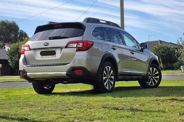 2017 Subaru Outback 2.5i Premium 5GEN