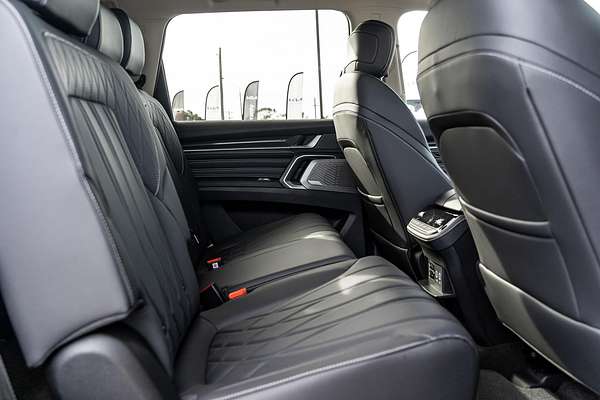 2025 LDV D90 Executive SV9A