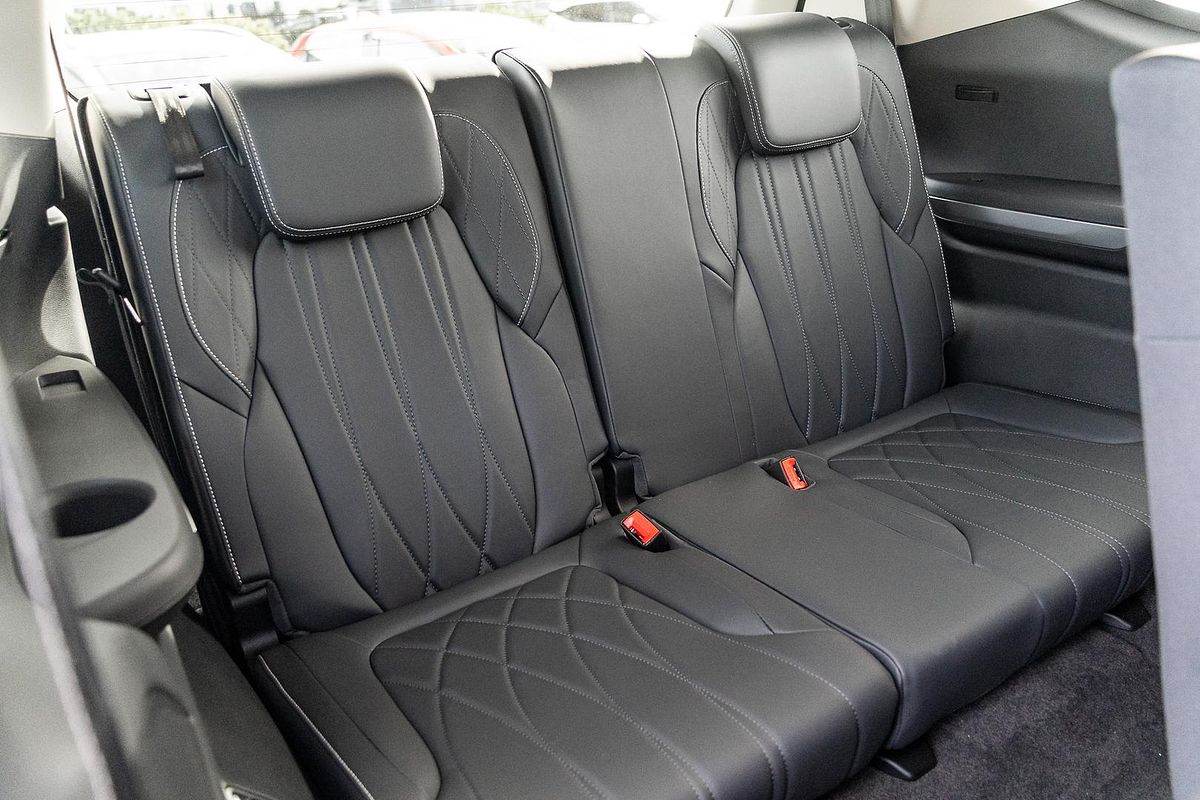 2025 LDV D90 Executive SV9A