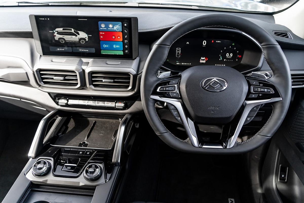 2025 LDV D90 Executive SV9A