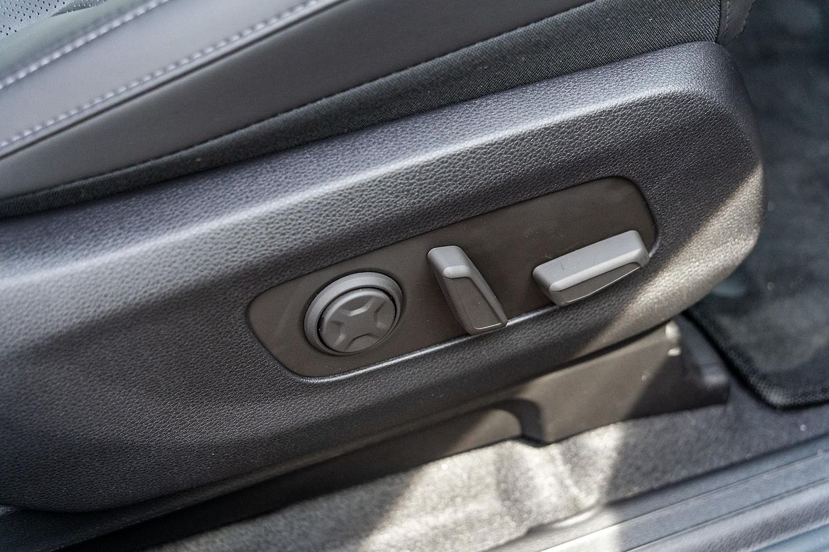 2025 Kia Carnival GT-Line KA4 PE