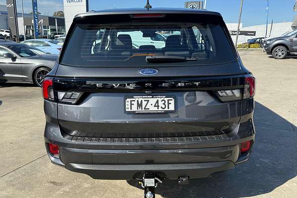 2024 Ford Everest Ambiente 2.0L
