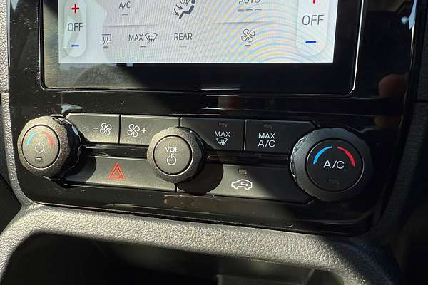 2024 Ford Everest Ambiente 2.0L