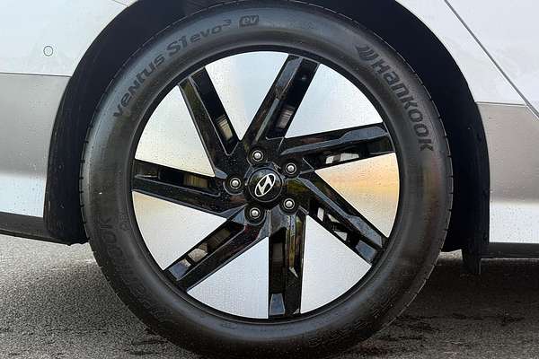 2023 Hyundai IONIQ 6 DYNAMIQ CE.V1