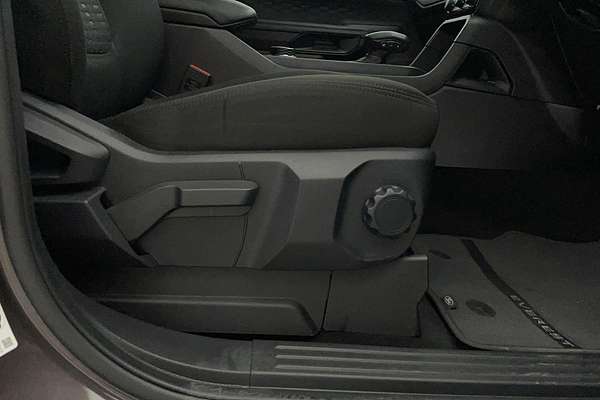 2023 Ford Everest Ambiente 2.0L