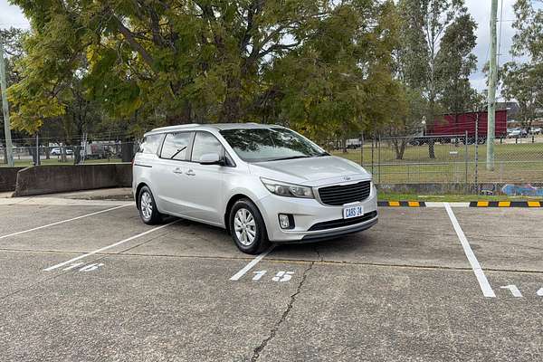 2015 Kia Carnival Si YP