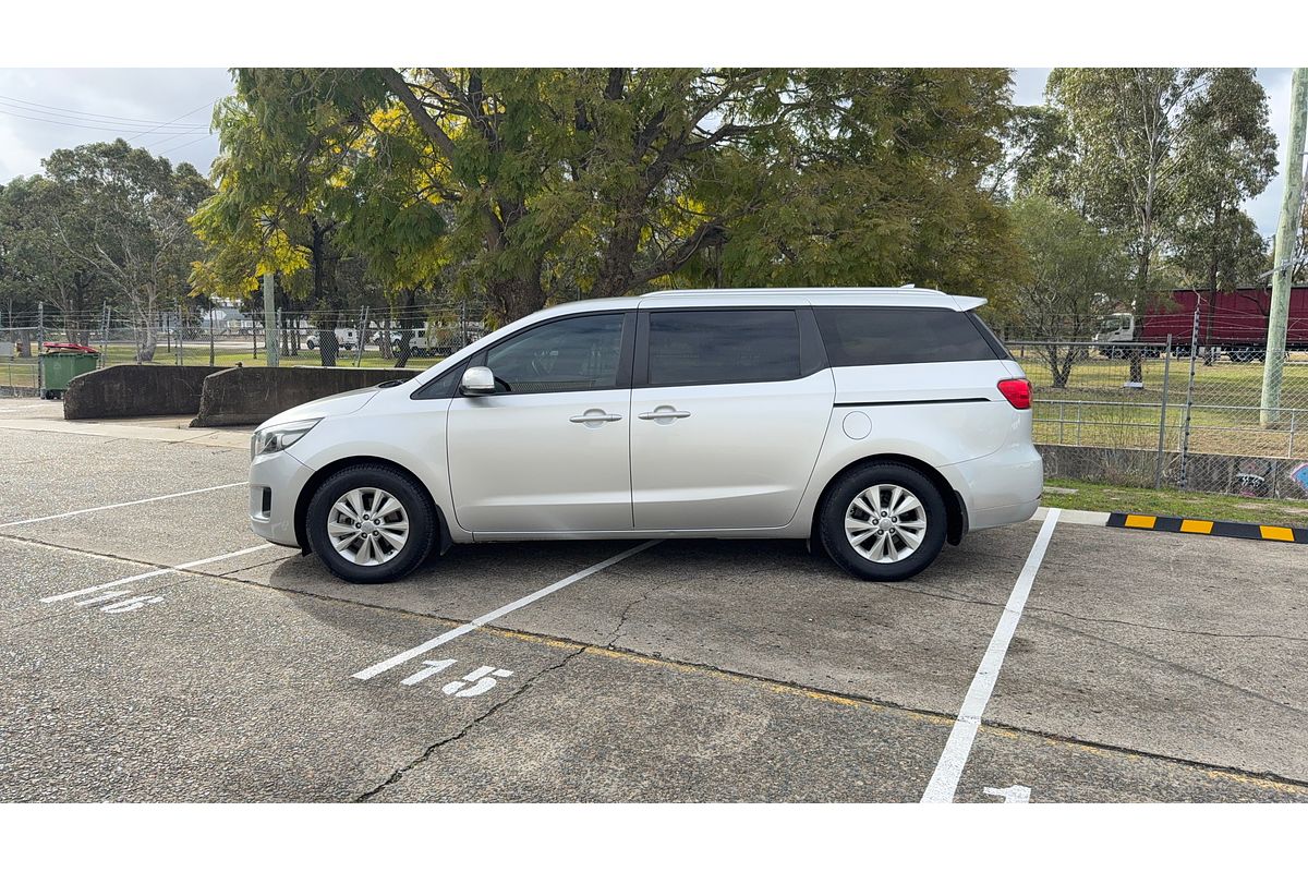 2015 Kia Carnival Si YP