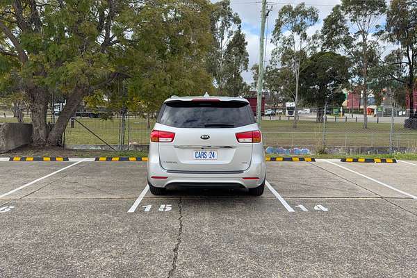 2015 Kia Carnival Si YP