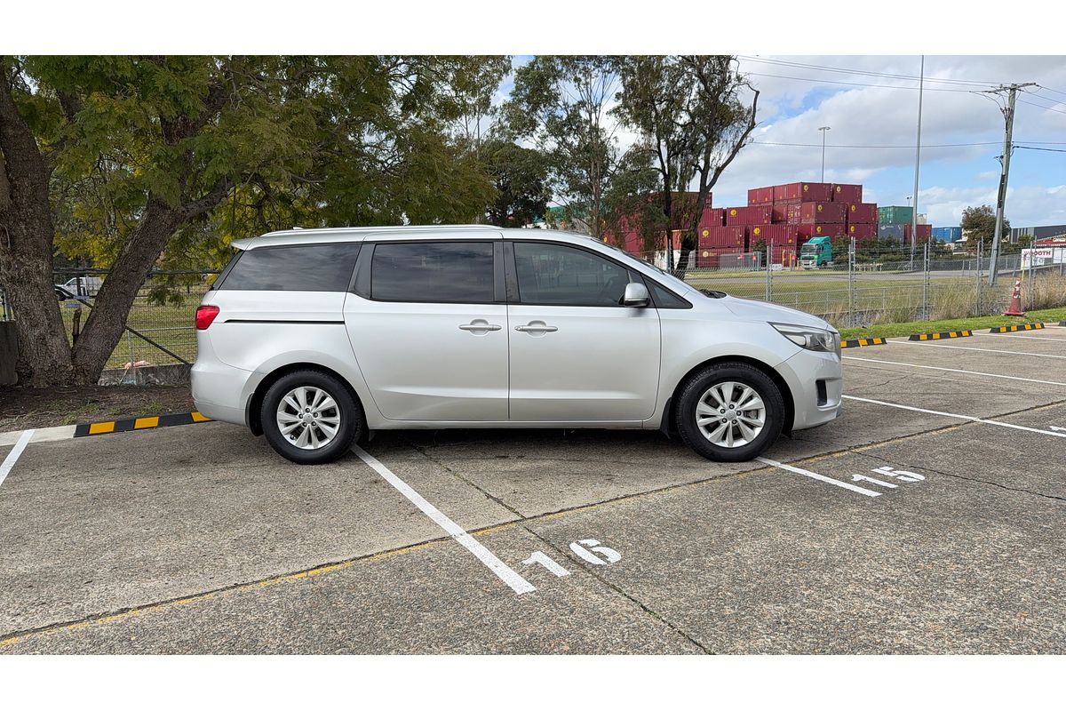 2015 Kia Carnival Si YP