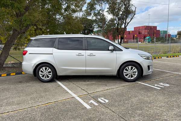 2015 Kia Carnival Si YP