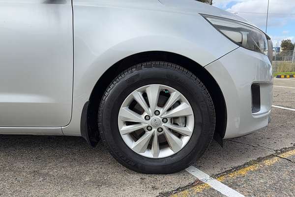 2015 Kia Carnival Si YP