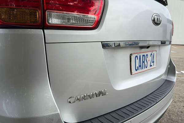 2015 Kia Carnival Si YP