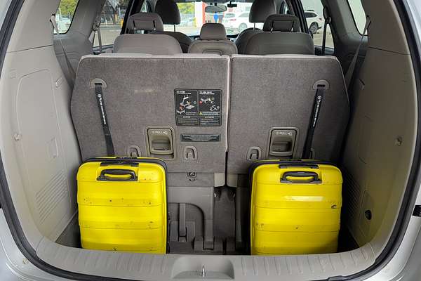 2015 Kia Carnival Si YP