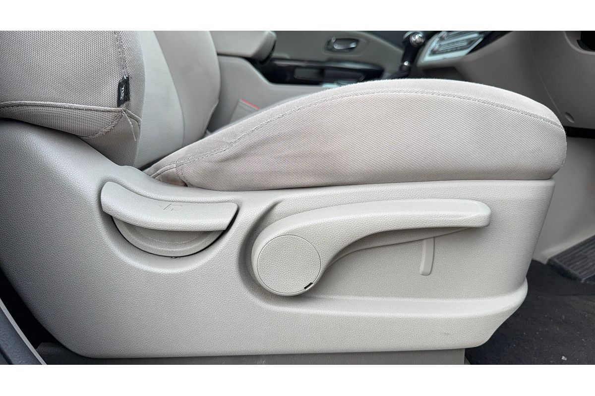 2015 Kia Carnival Si YP