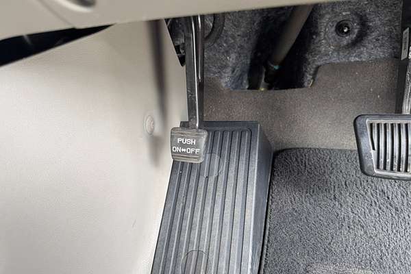 2015 Kia Carnival Si YP