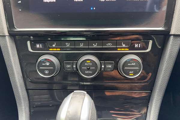 2017 Volkswagen Golf R 7.5