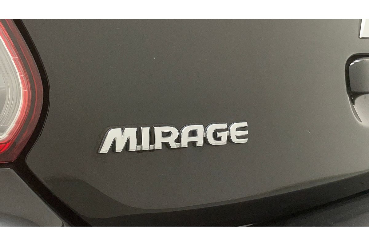 2021 Mitsubishi Mirage ES LB
