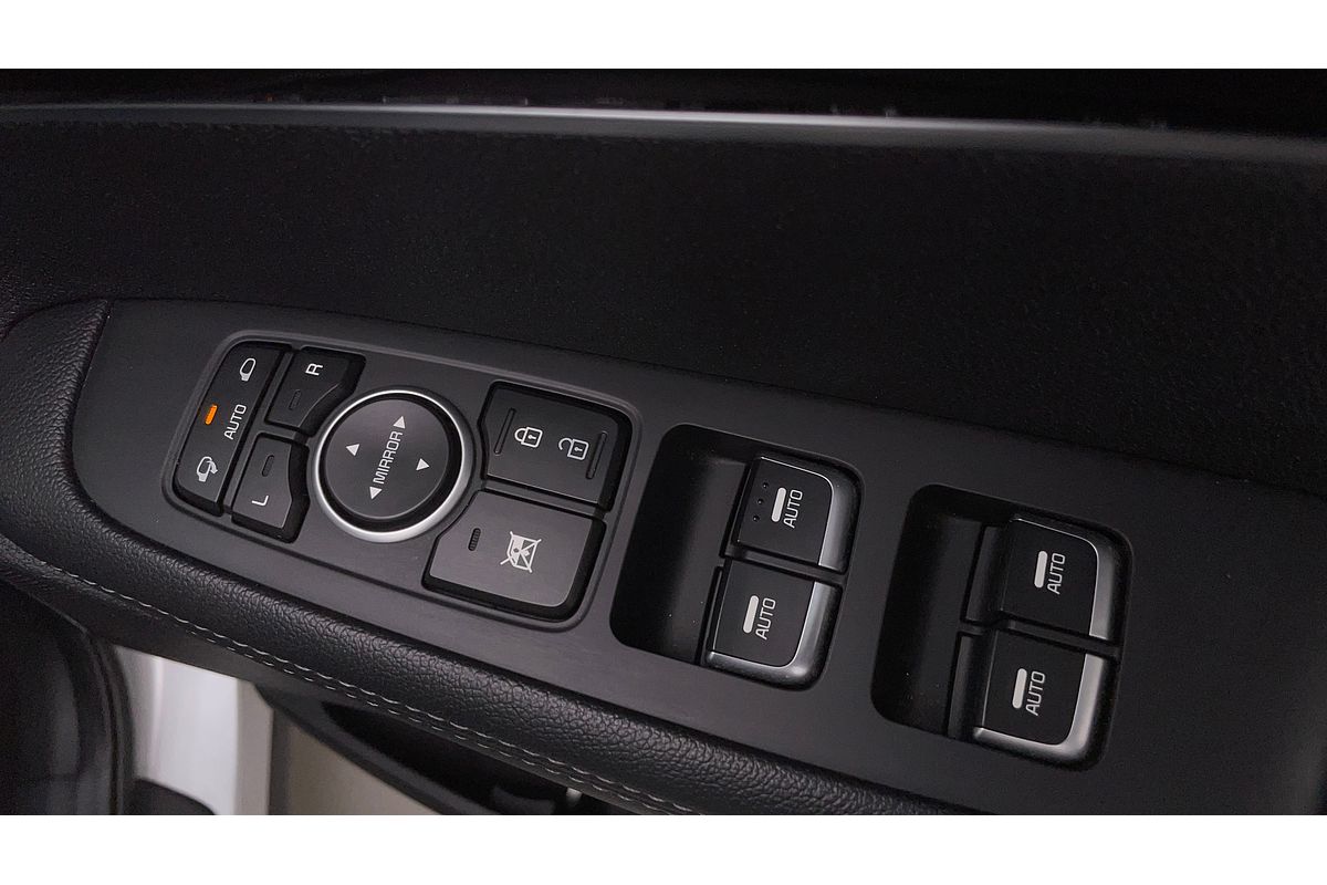 2018 Kia Sorento Si UM