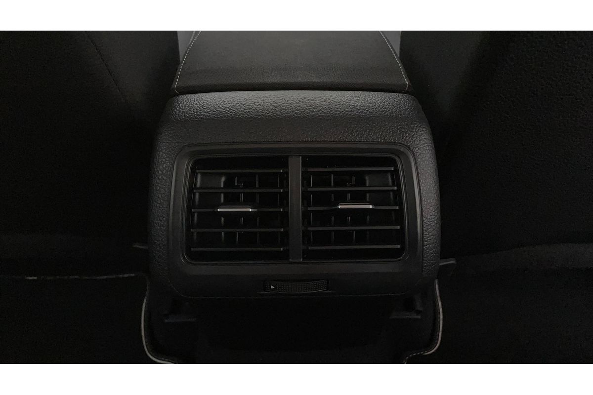 2016 Volkswagen Golf 92TSI Trendline 7