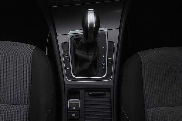 2016 Volkswagen Golf 92TSI Trendline 7