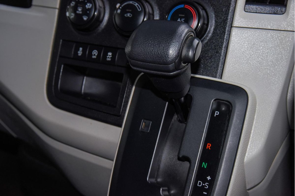2022 Toyota Hiace GDH300R LWB