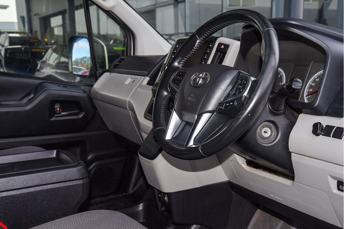 2022 Toyota Hiace GDH300R LWB
