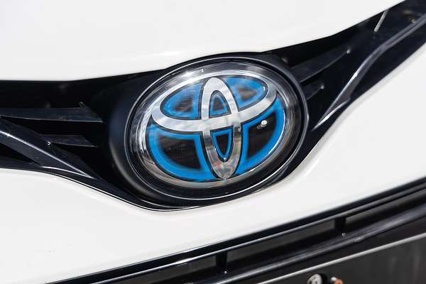 2023 Toyota Camry Ascent AXVH70R