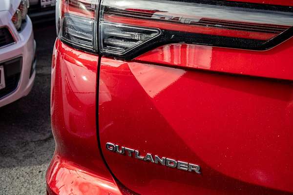 2025 Mitsubishi Outlander Exceed ZM