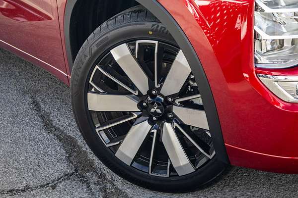 2025 Mitsubishi Outlander Exceed ZM