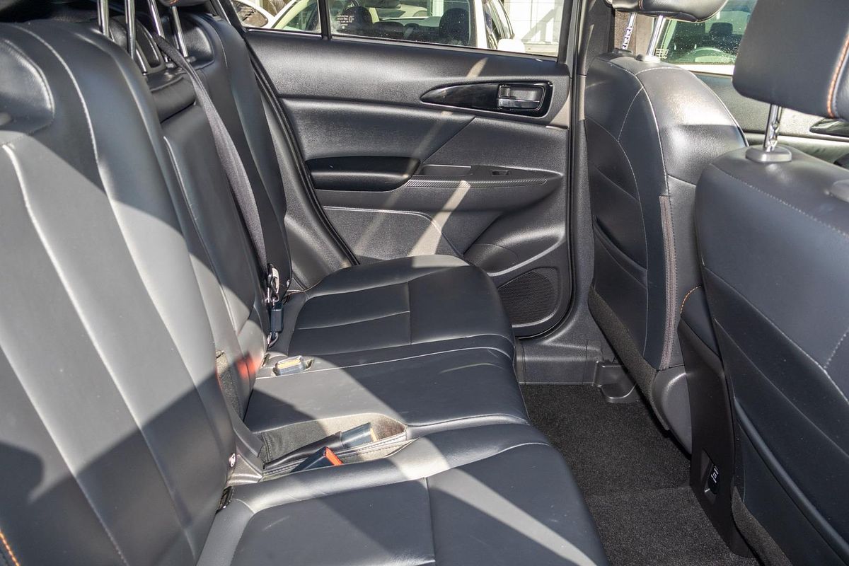 2018 Mitsubishi Eclipse Cross Exceed YA