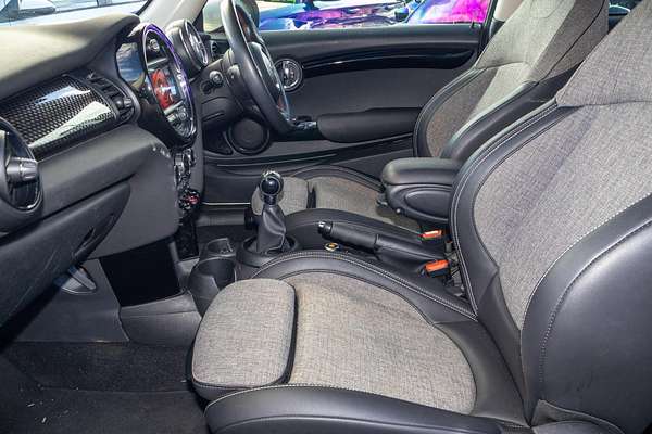 2020 MINI Hatch Cooper S Sport F56 LCI