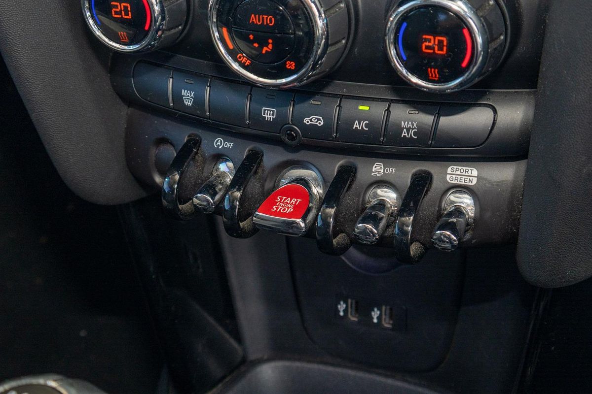 2020 MINI Hatch Cooper S Sport F56 LCI
