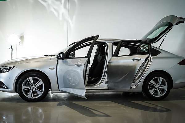 2018 Holden Commodore LT ZB