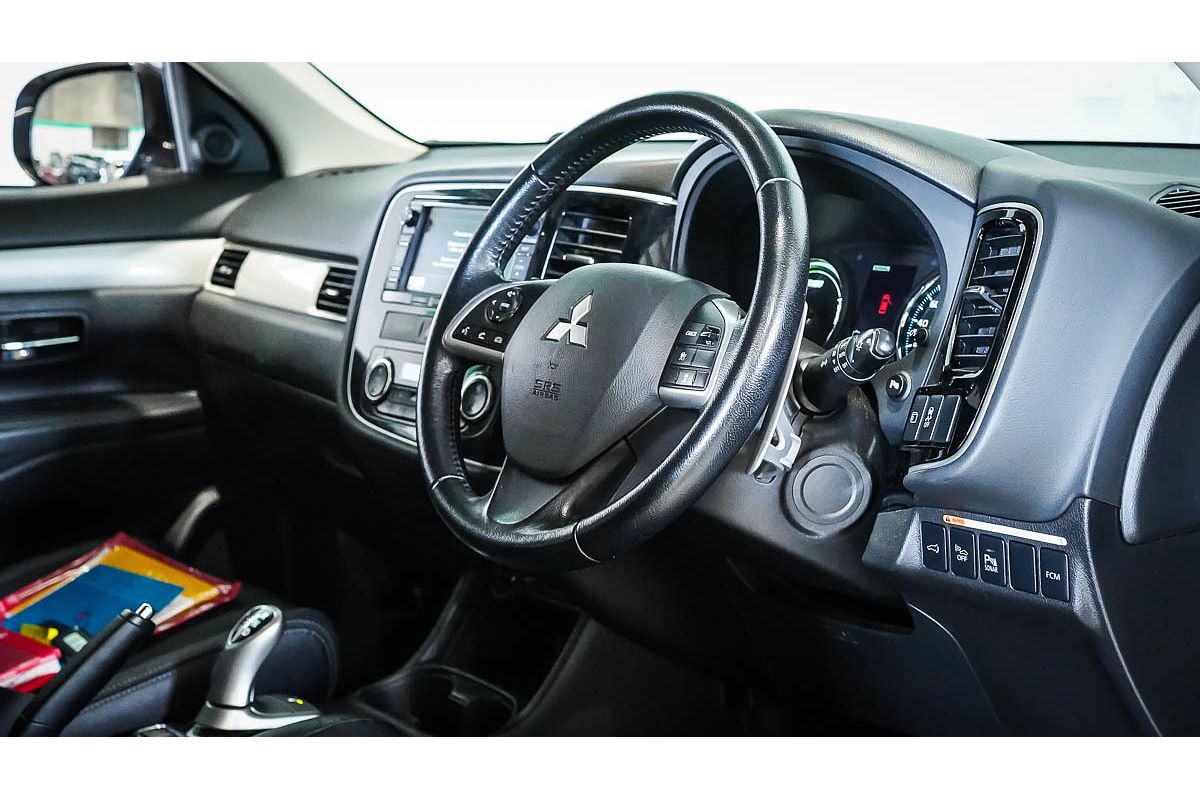 2014 Mitsubishi Outlander PHEV Aspire ZJ