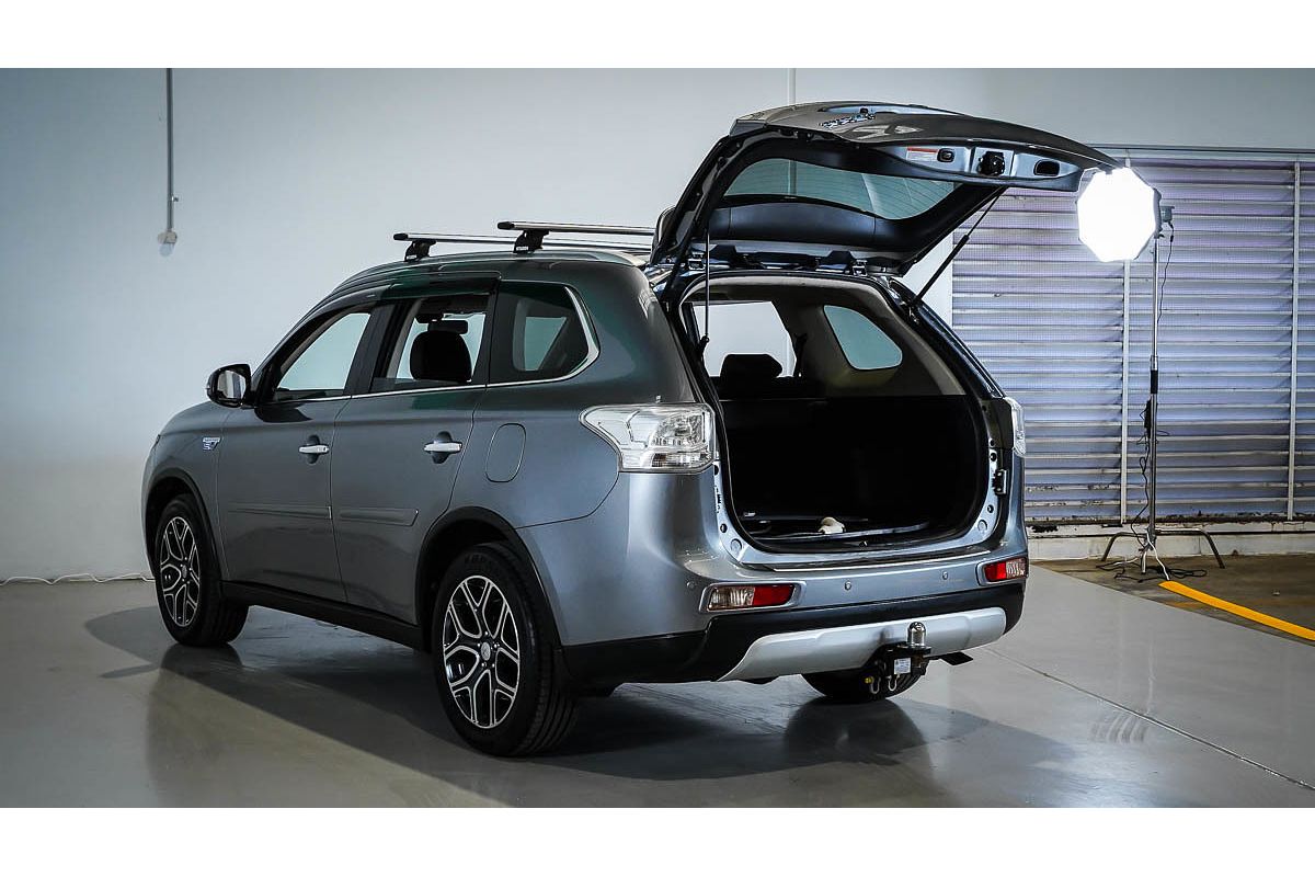 2014 Mitsubishi Outlander PHEV Aspire ZJ