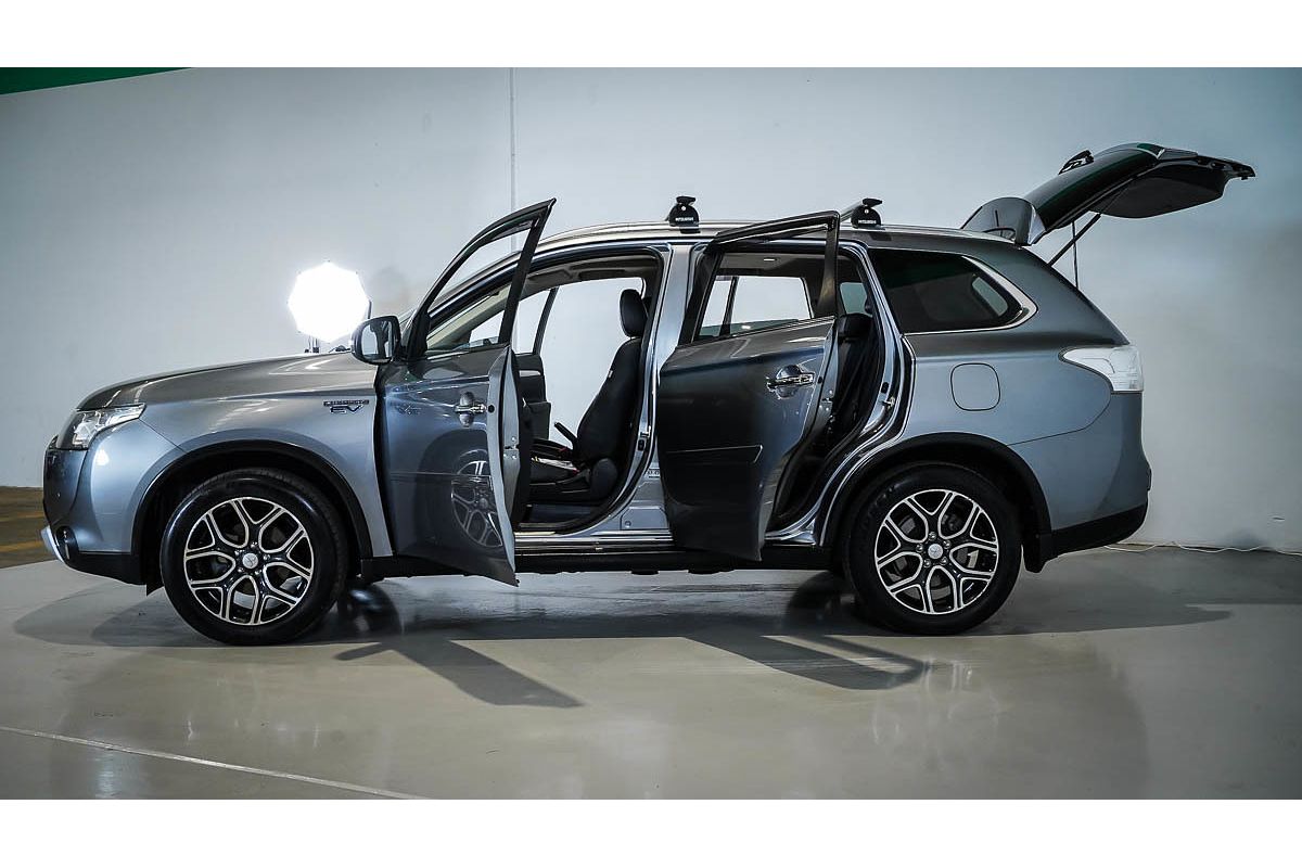 2014 Mitsubishi Outlander PHEV Aspire ZJ
