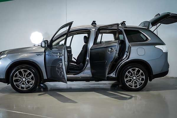 2014 Mitsubishi Outlander PHEV Aspire ZJ