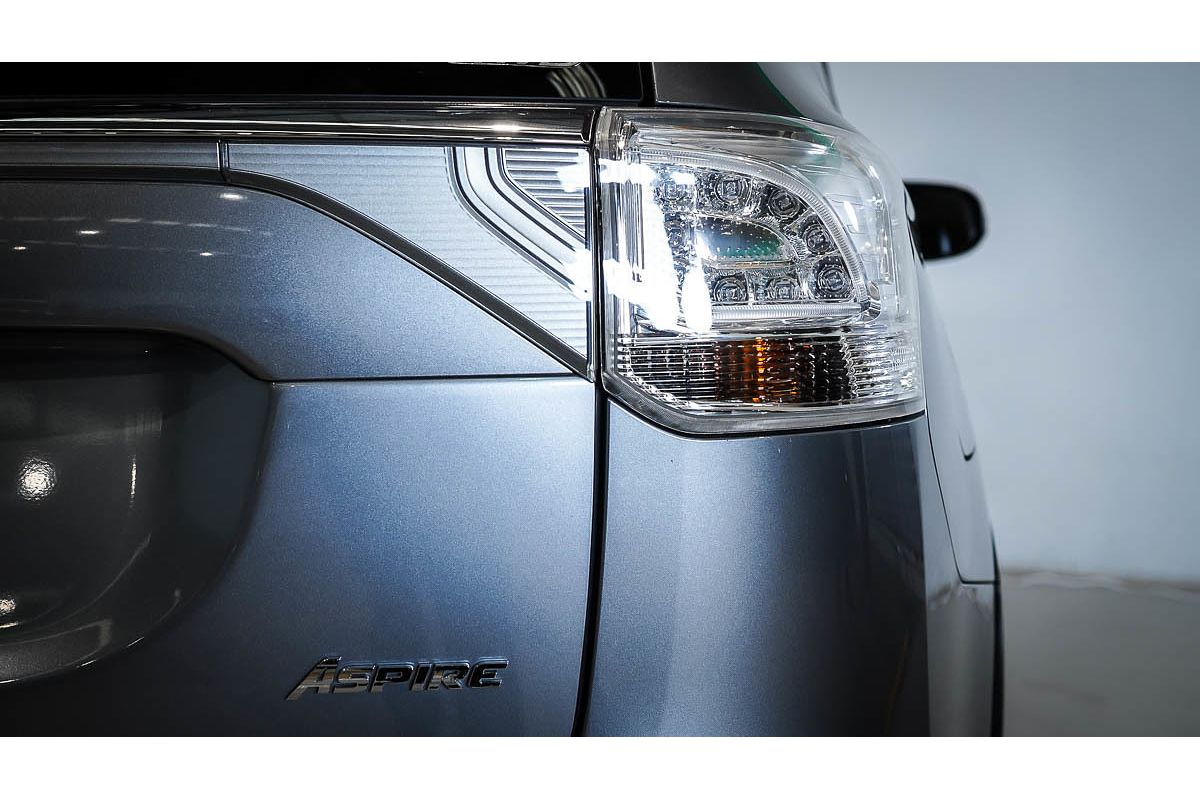 2014 Mitsubishi Outlander PHEV Aspire ZJ