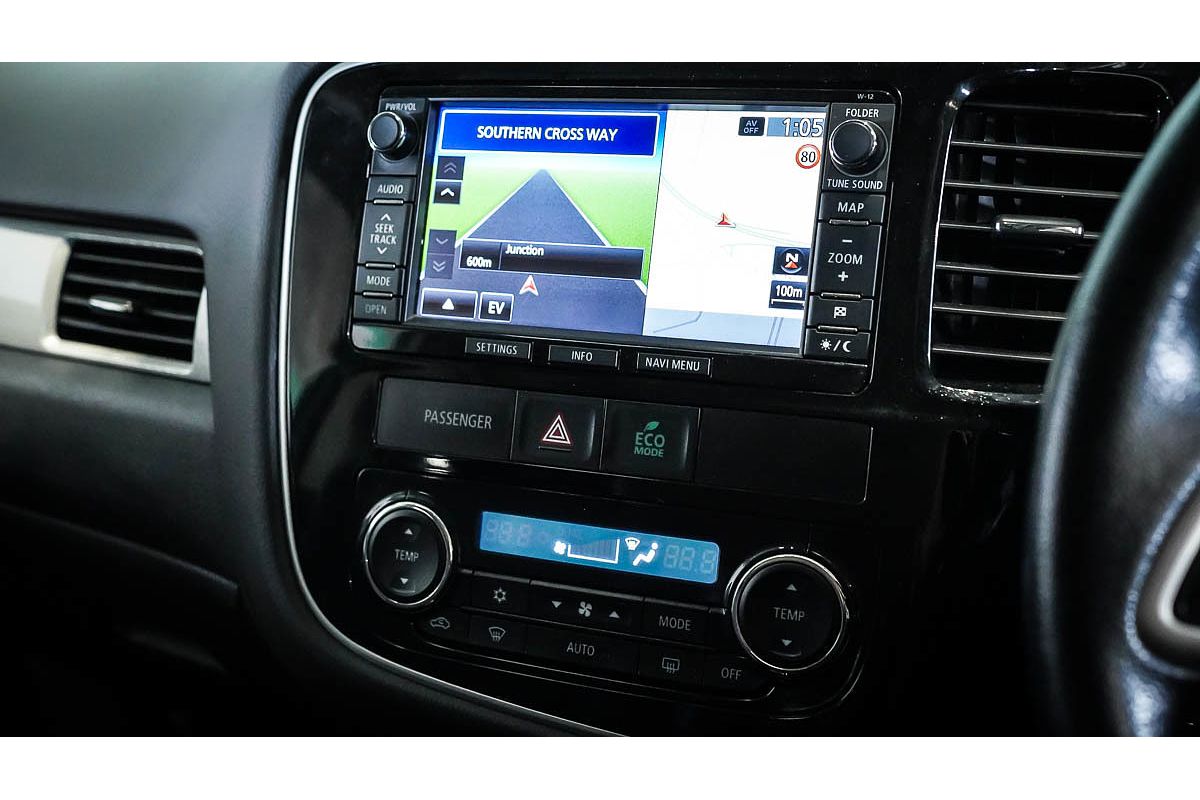 2014 Mitsubishi Outlander PHEV Aspire ZJ